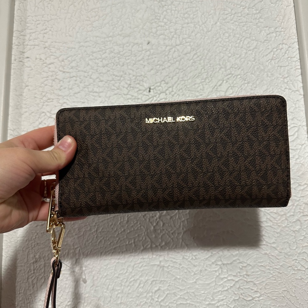 Michael Kors Pink & Dark Brown “Powder Blush” Jet Set Wristlet Wallet